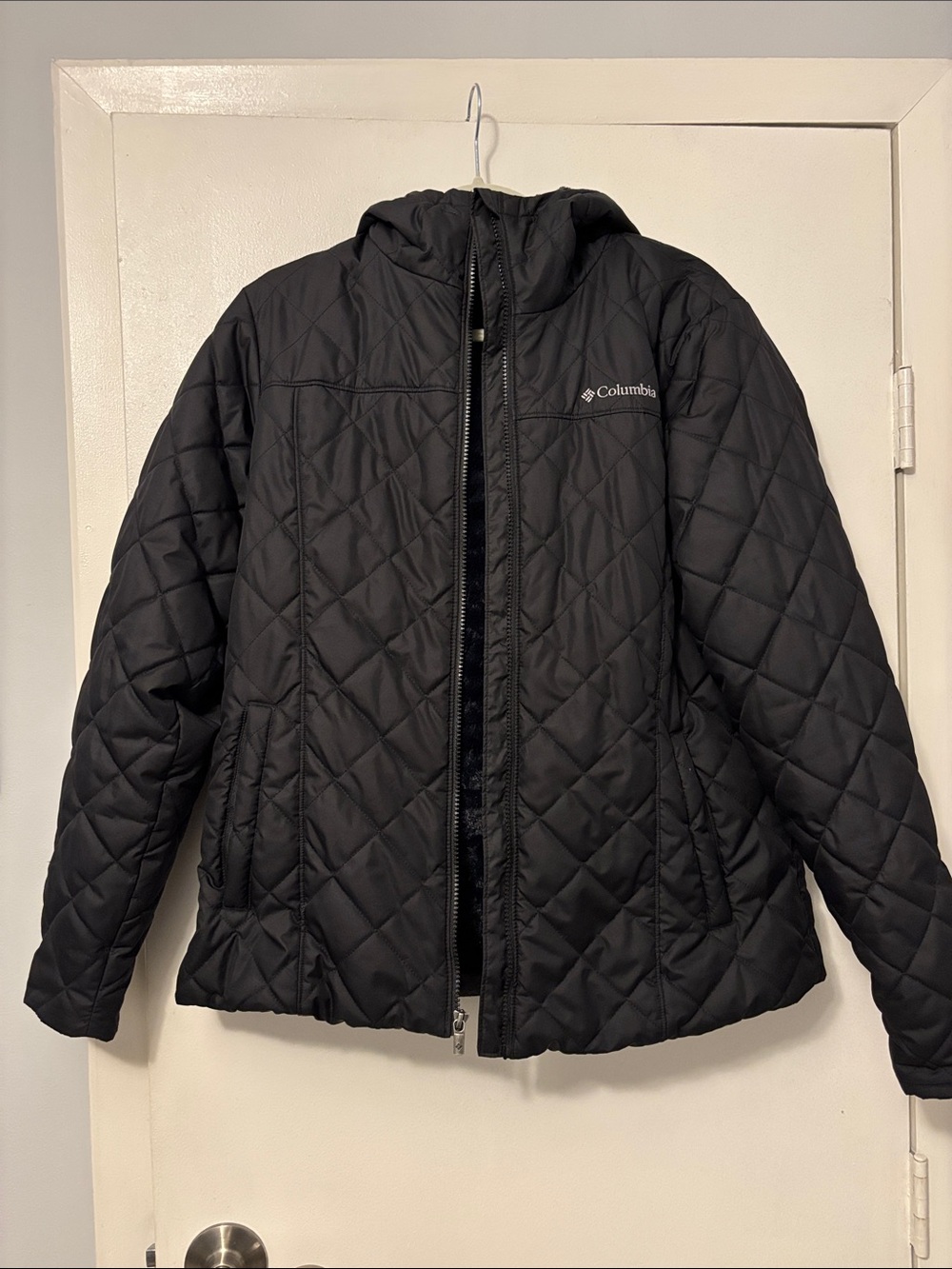 Columbia Women's Black Quilted Hooded Puffer Jacket